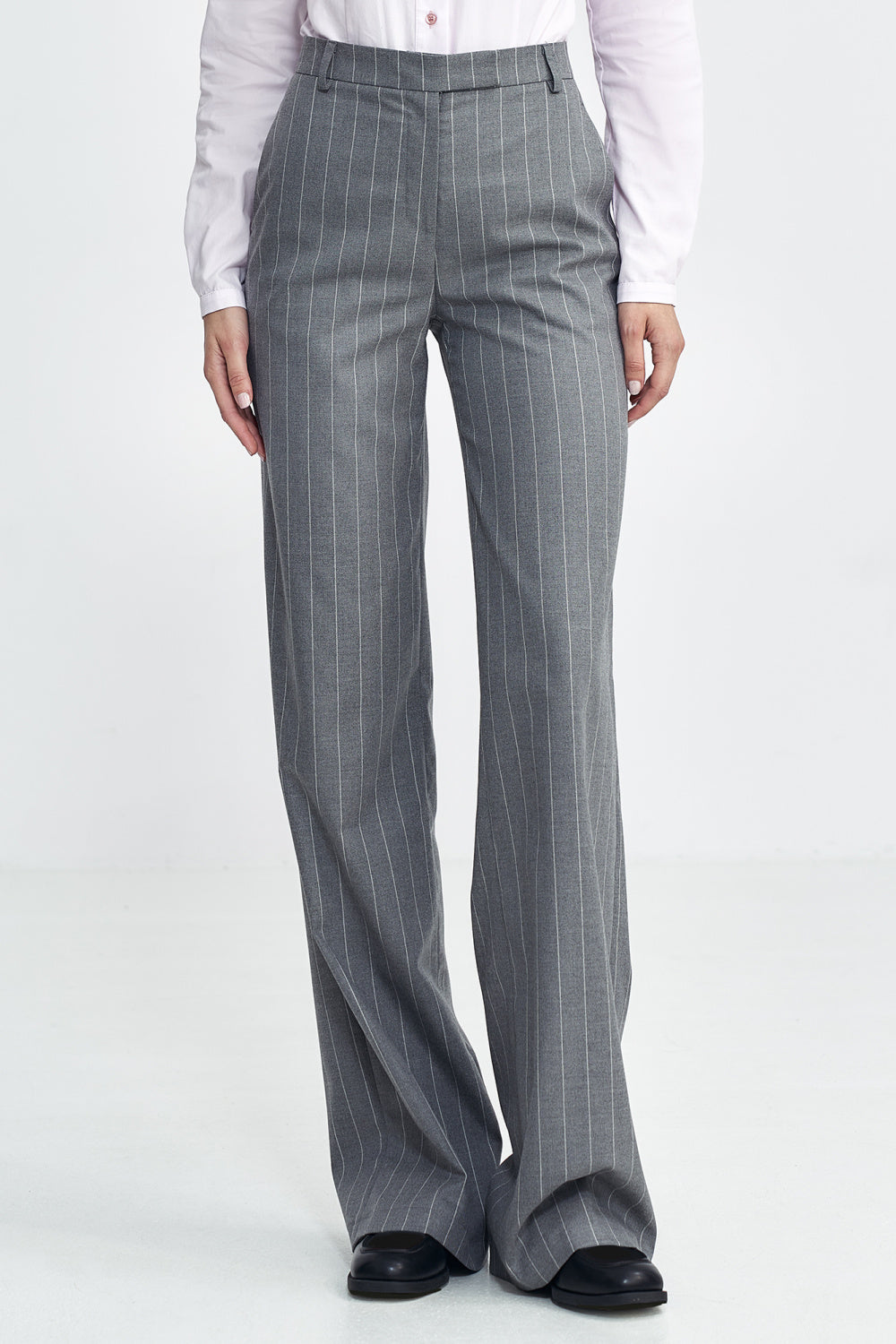 Fitted trousers