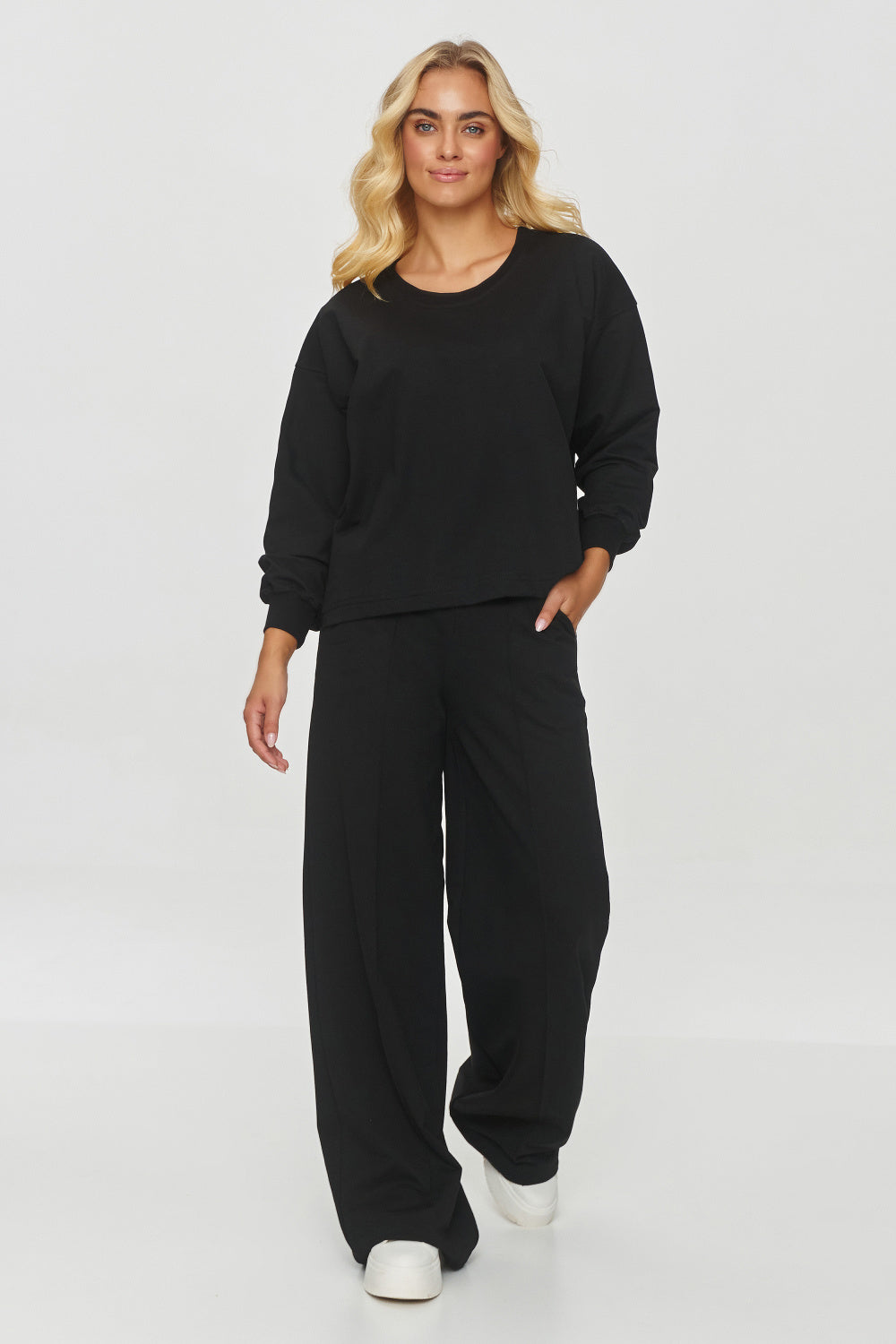 Oversized trousers