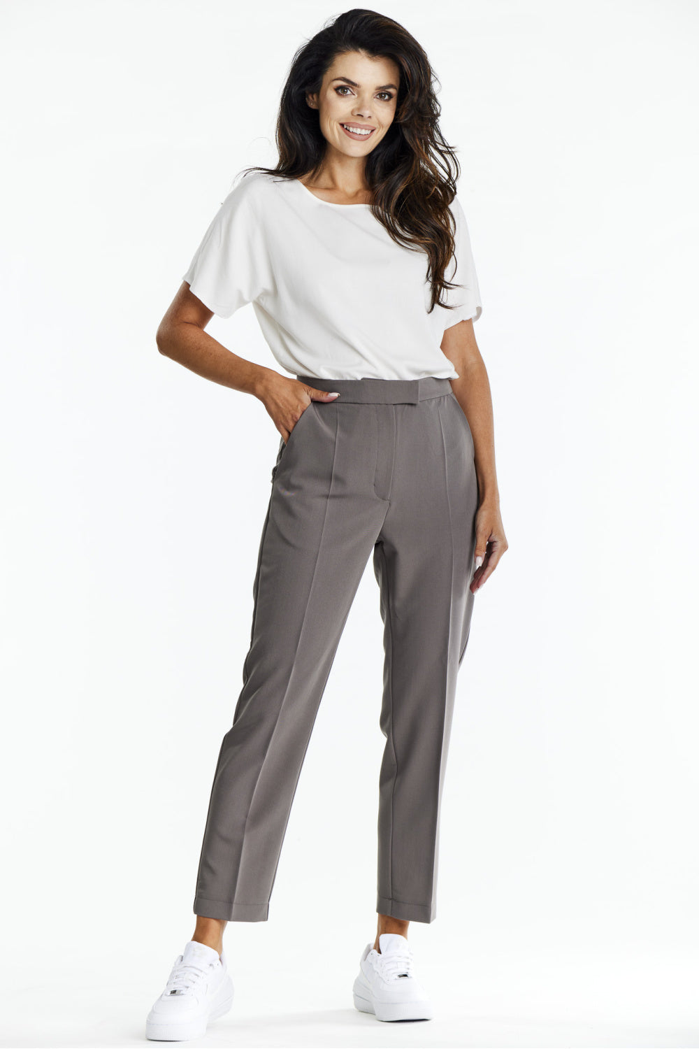 Elegant trousers from Awama