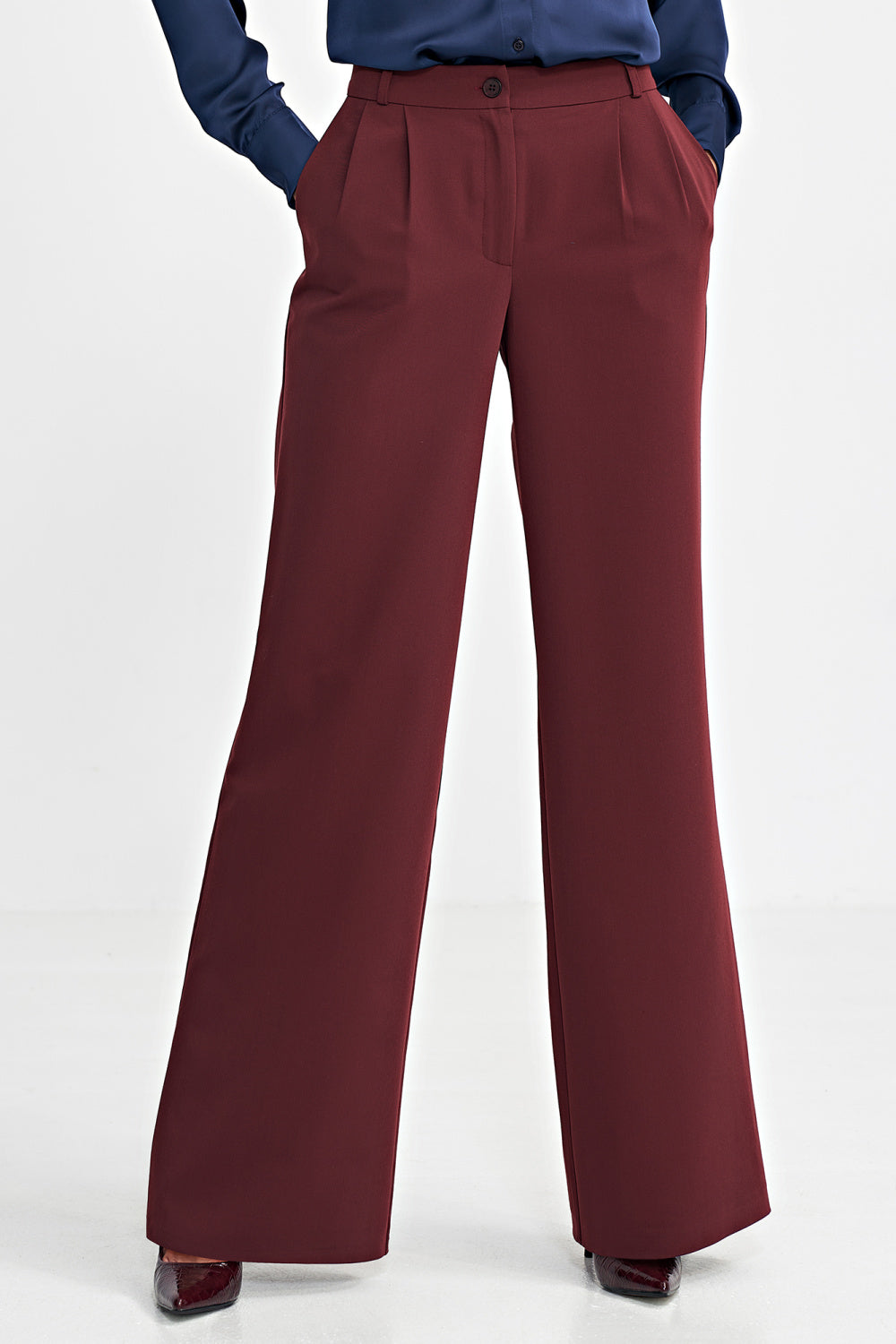 Relaxed trousers