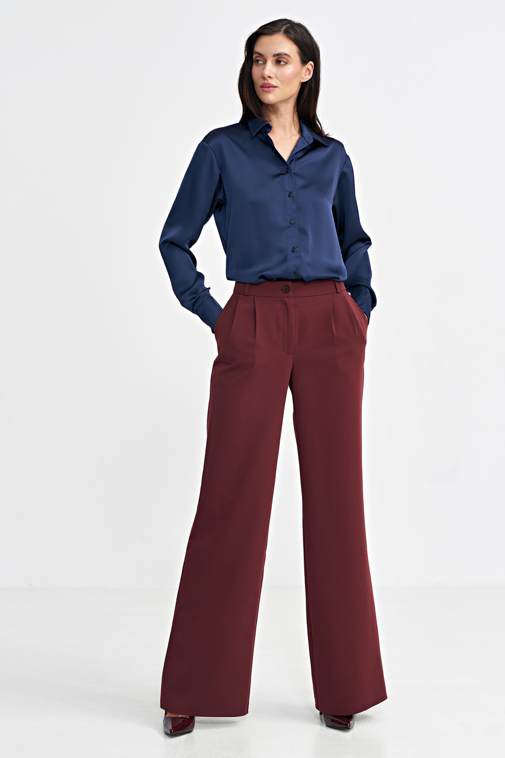 Relaxed trousers