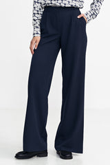 Relaxed trousers