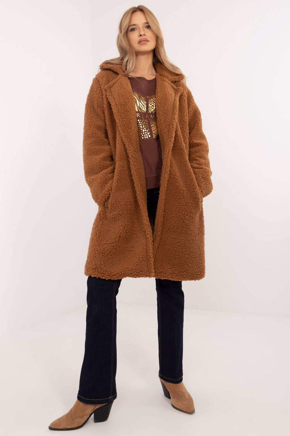 Lightweight coat