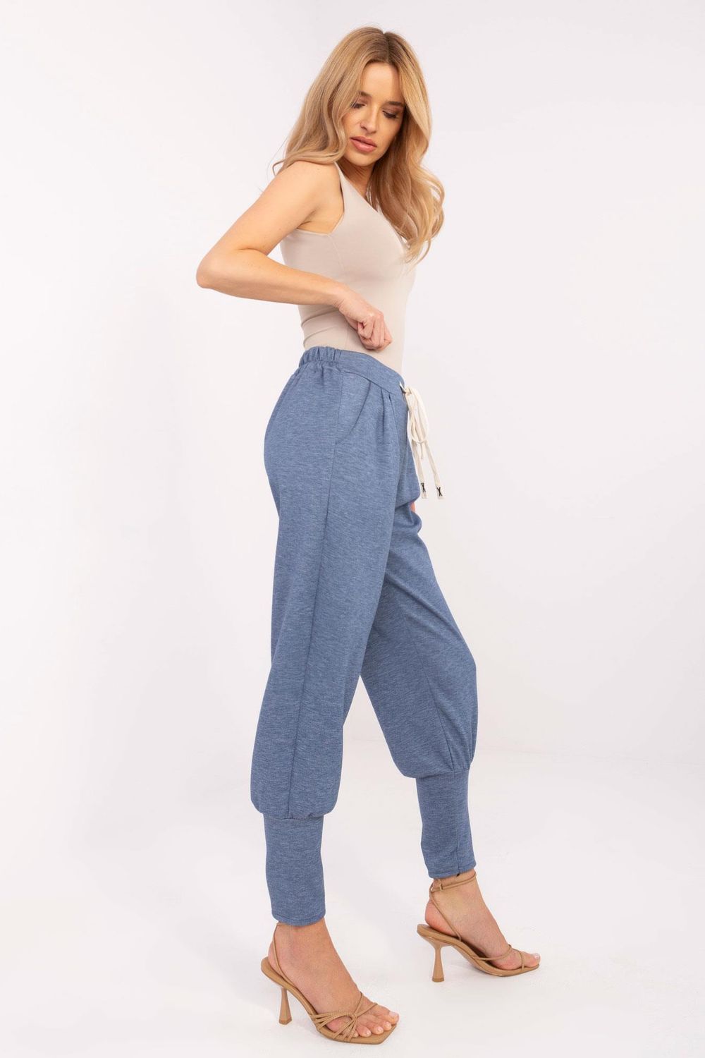 Ribbed trousers