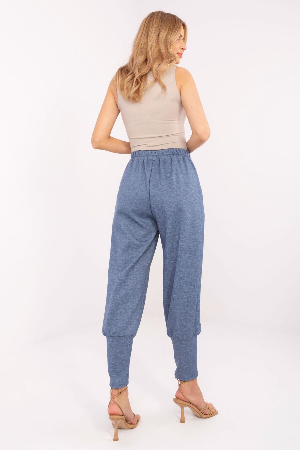 Ribbed trousers