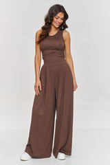 Fitted trousers