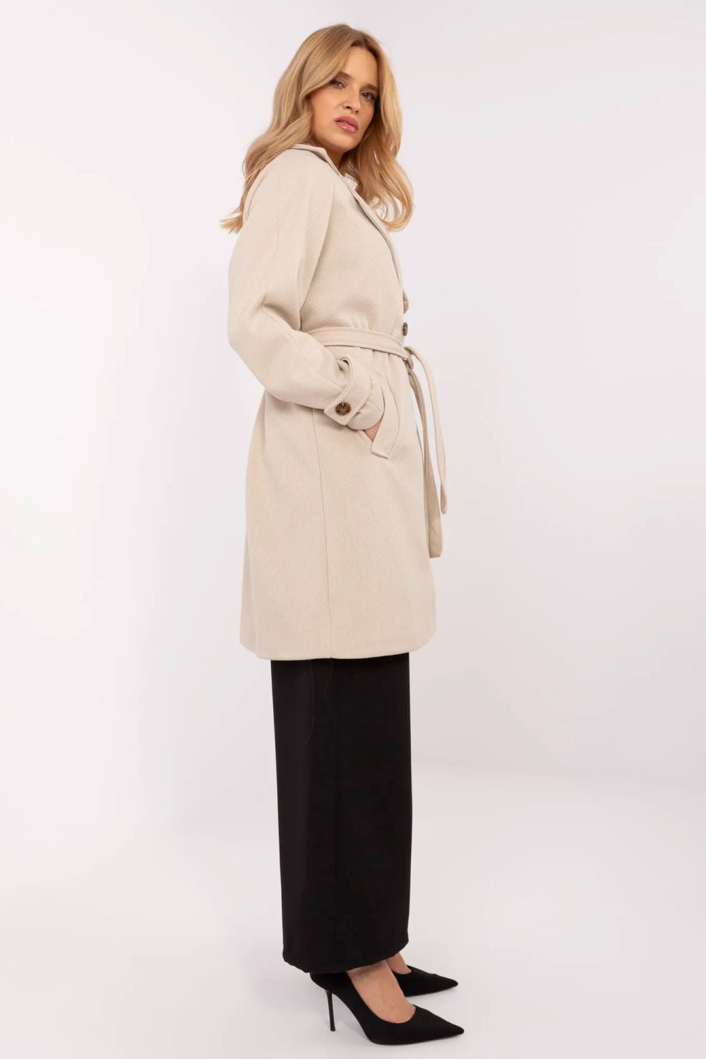 Lightweight coat
