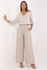 Fitted trousers