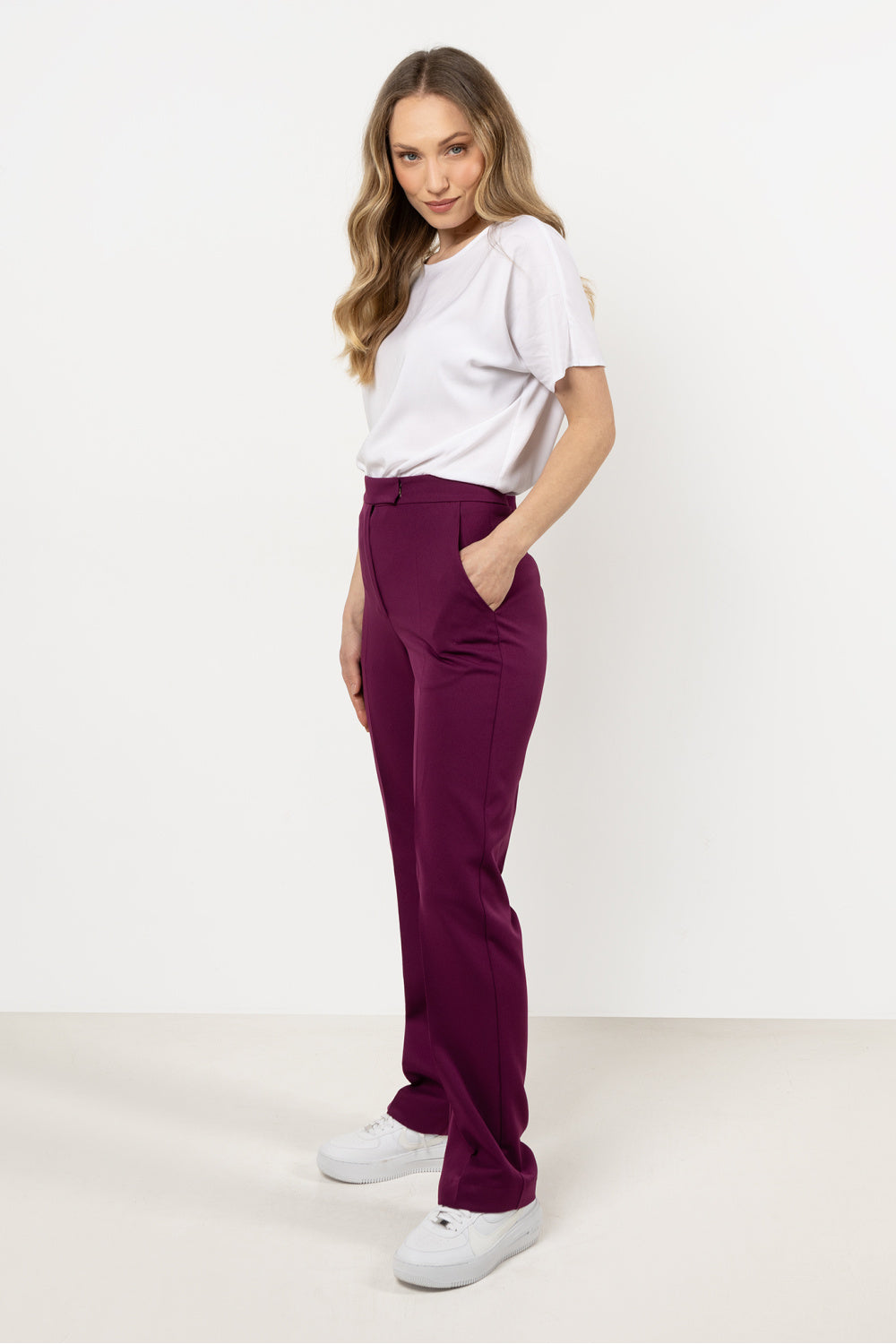 Elegant trousers from Awama