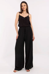 Fitted trousers