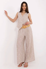 Fitted trousers