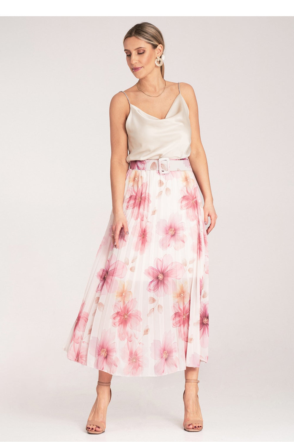 Pleated skirt