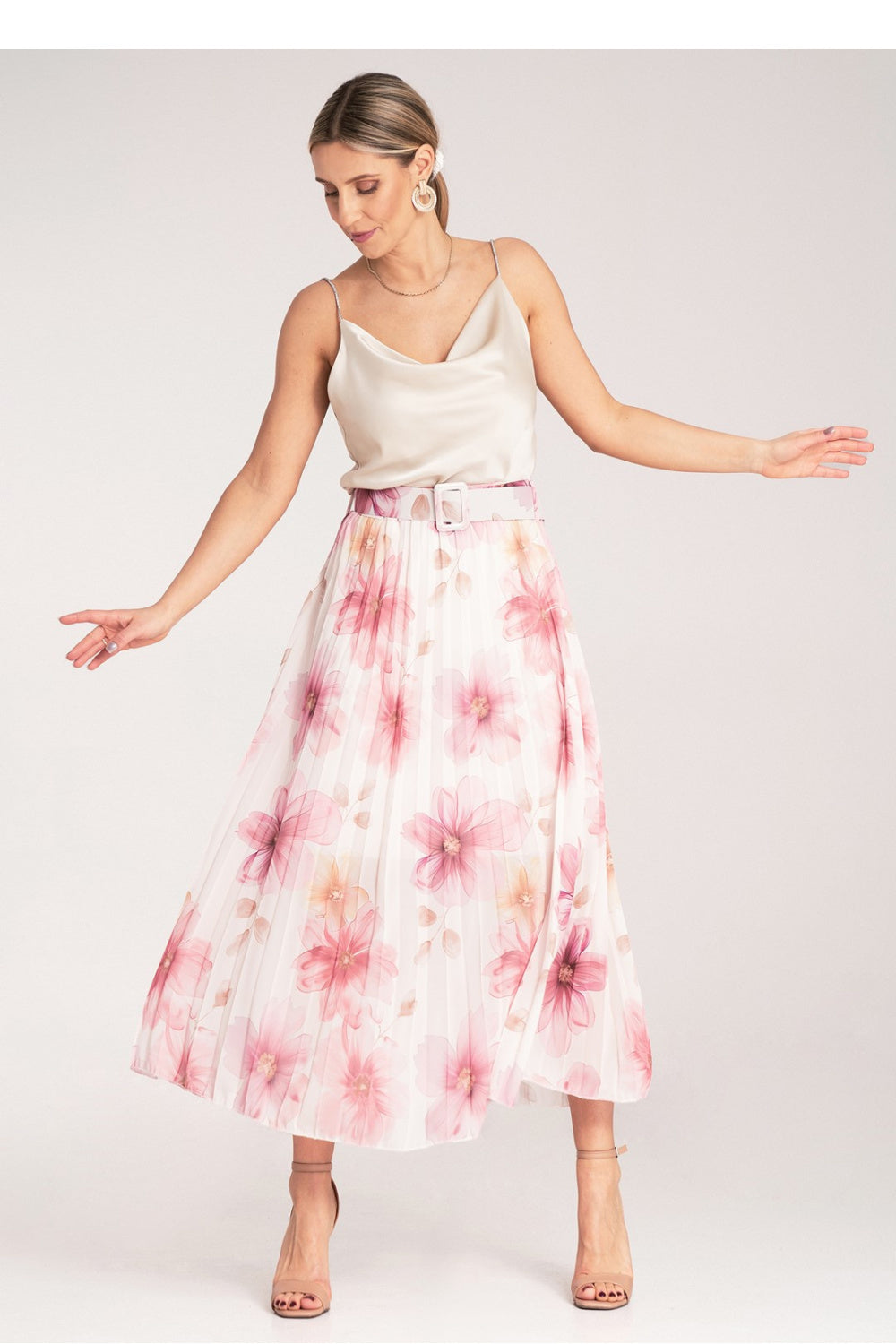 Pleated skirt