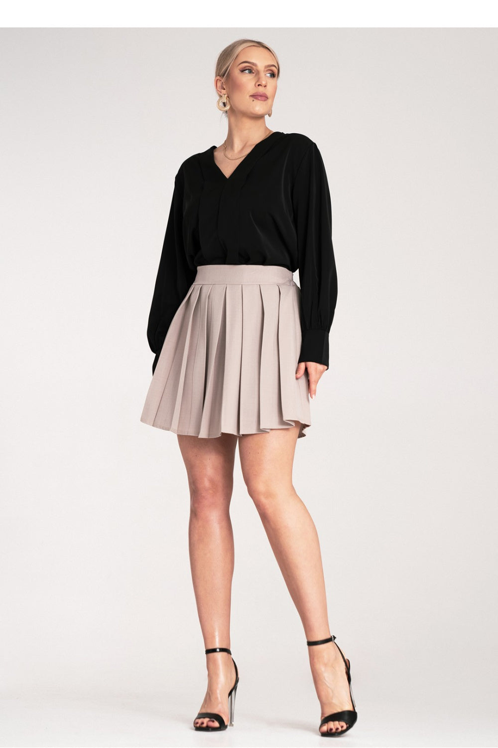Pleated skirt