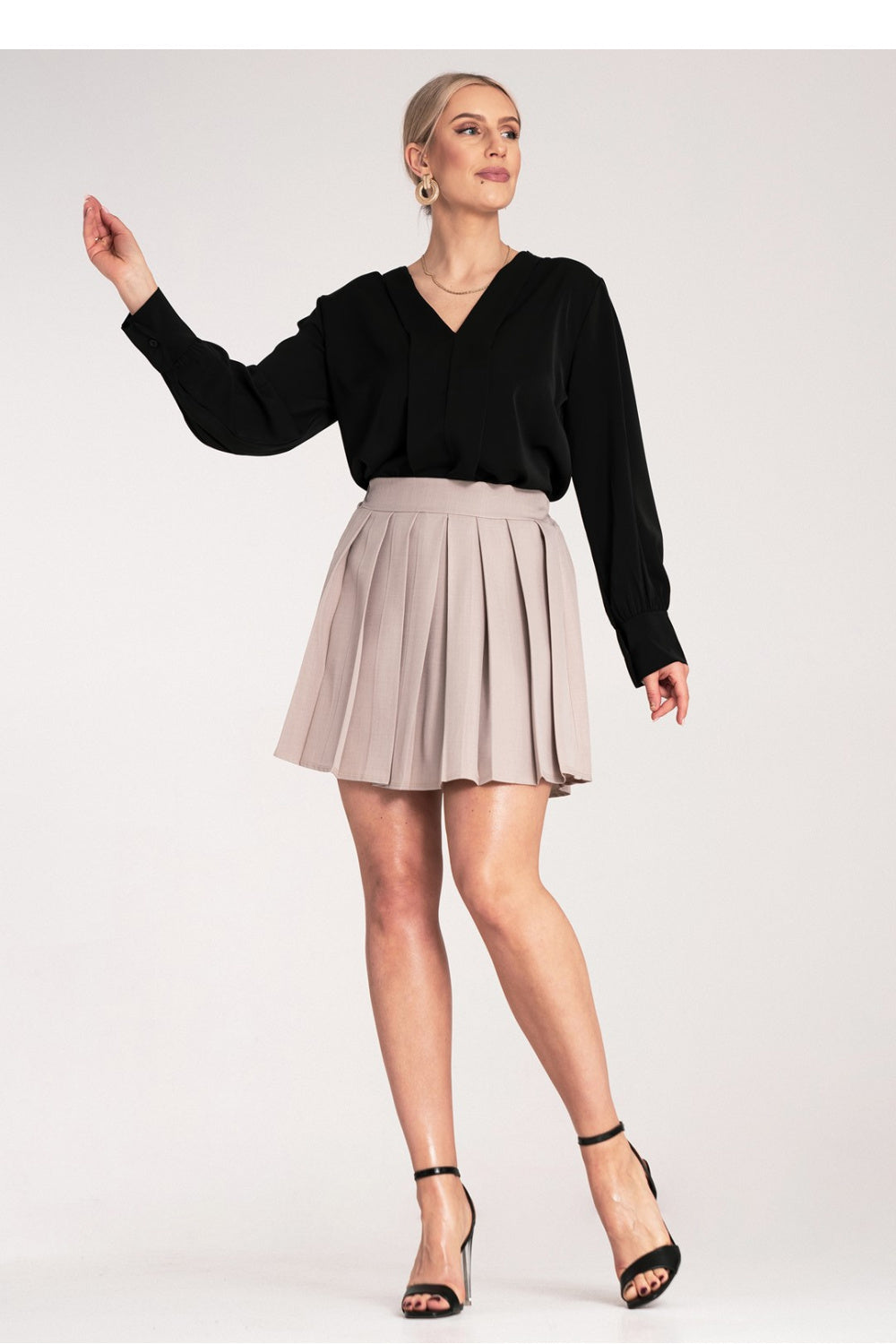 Pleated skirt