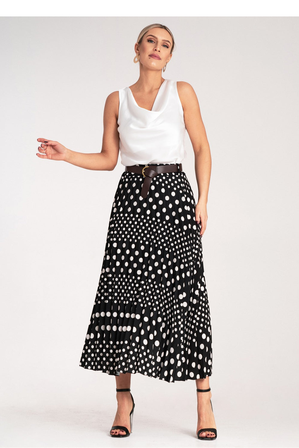 Pleated skirt