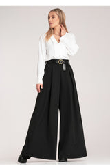 Delicate trousers