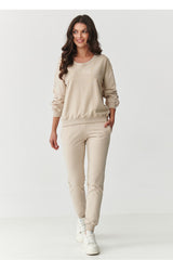 Fitted trousers