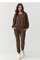 Fitted trousers
