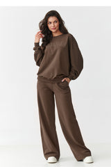 Oversized trousers