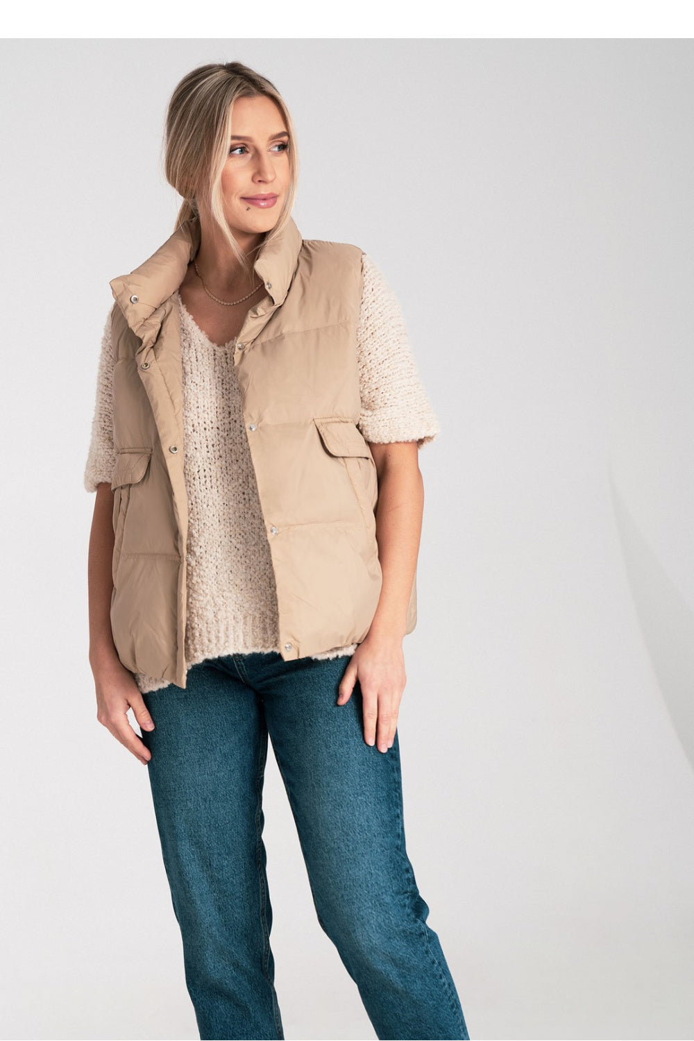 Polyester coat
