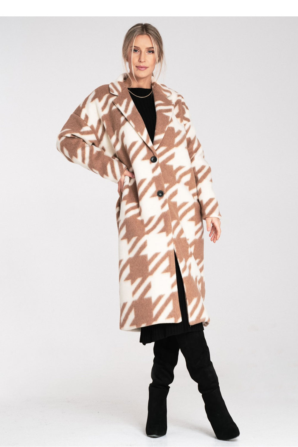Polyester coat