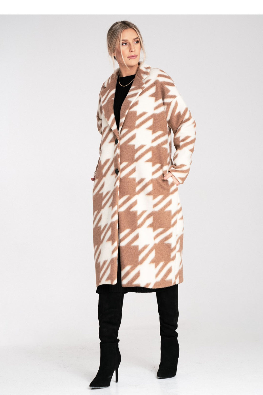 Polyester coat