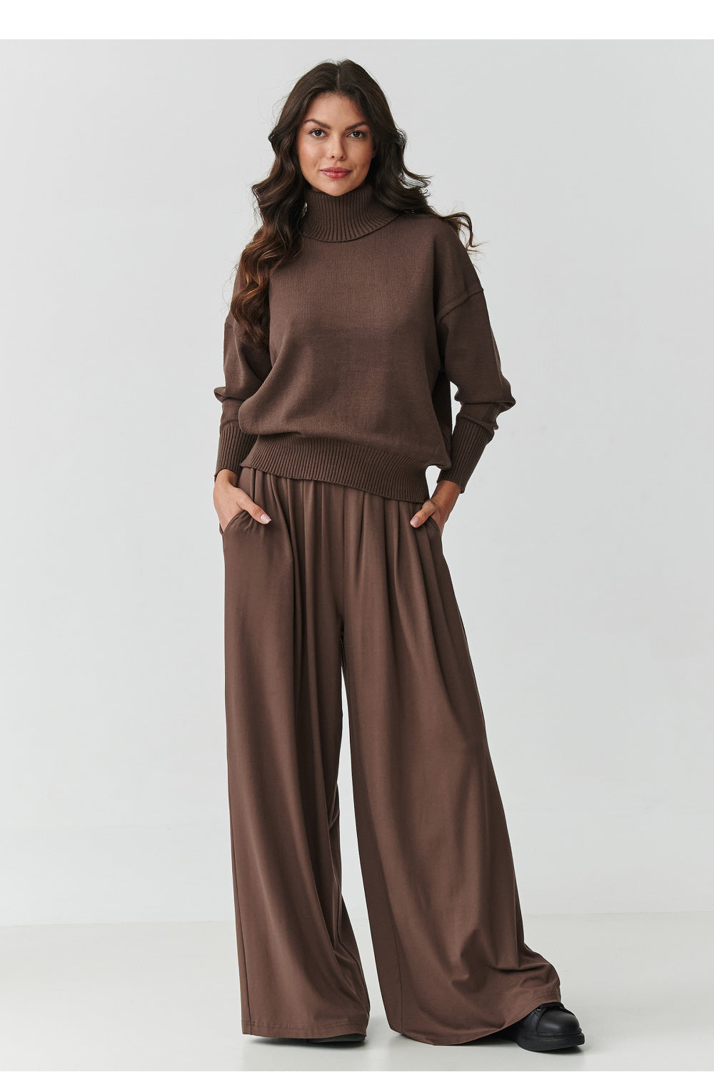 Pleated jumper
