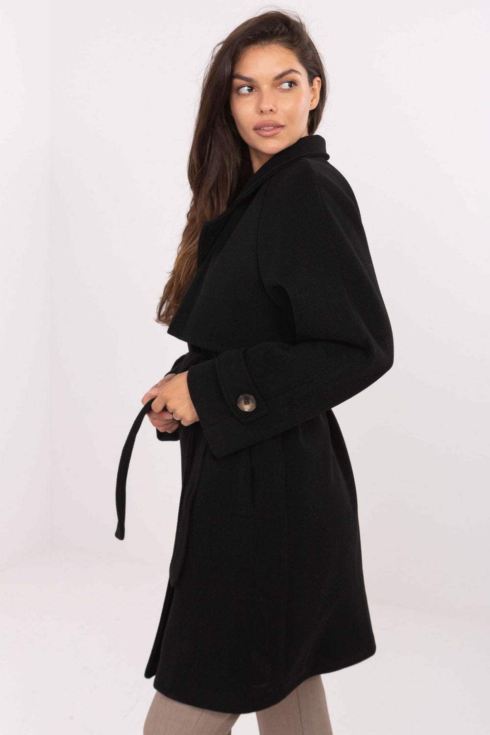 Knee-length elegant coat