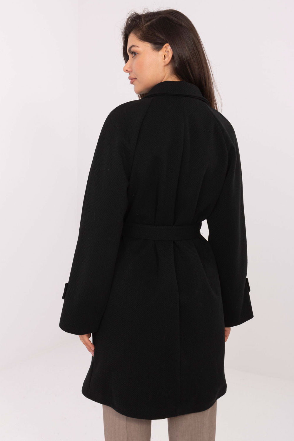 Knee-length elegant coat