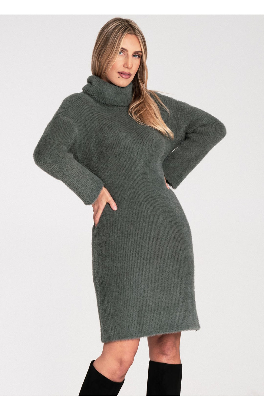 Fluffy dress