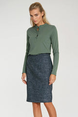 Fitted skirt