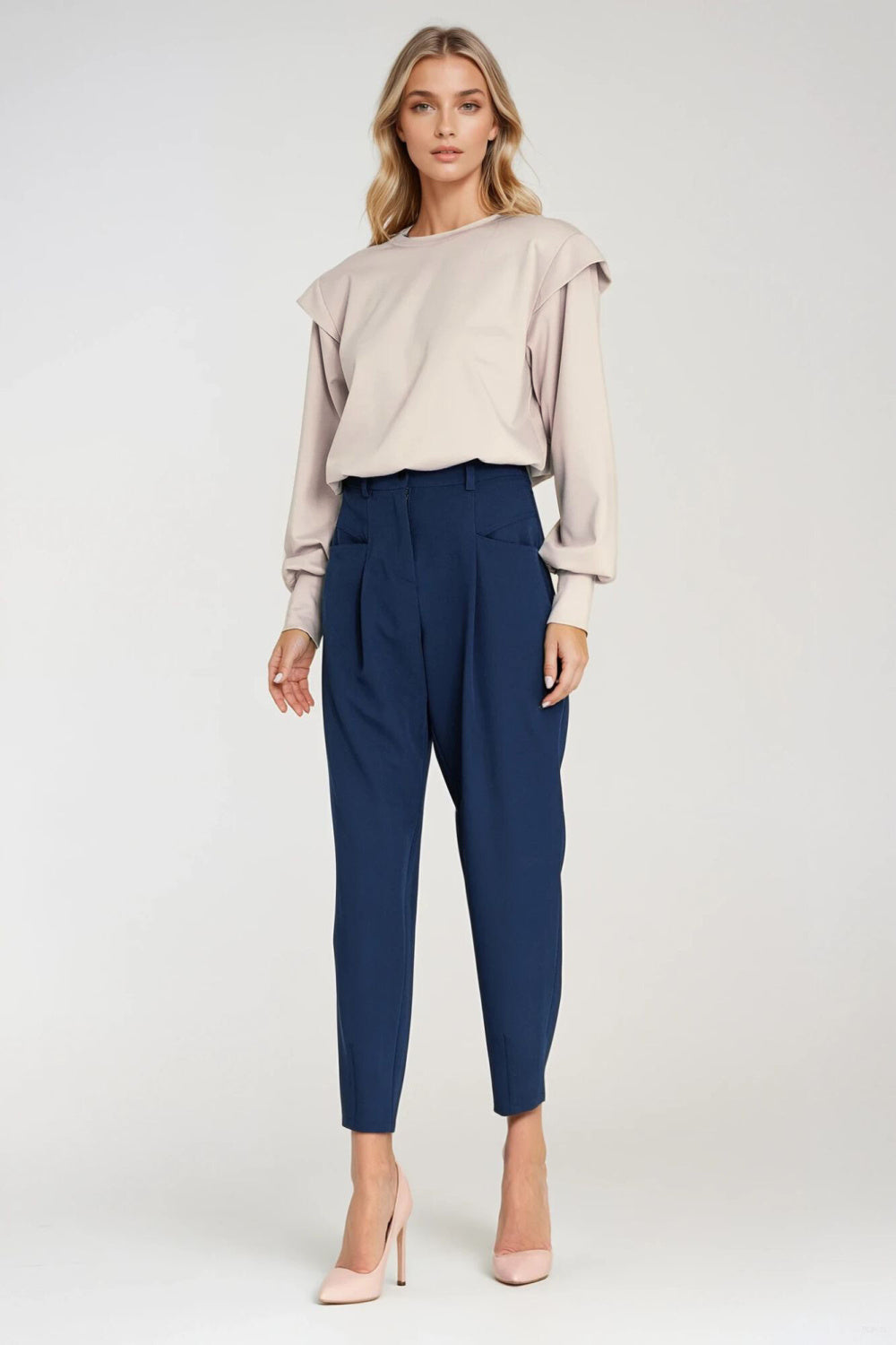 Oversized trousers