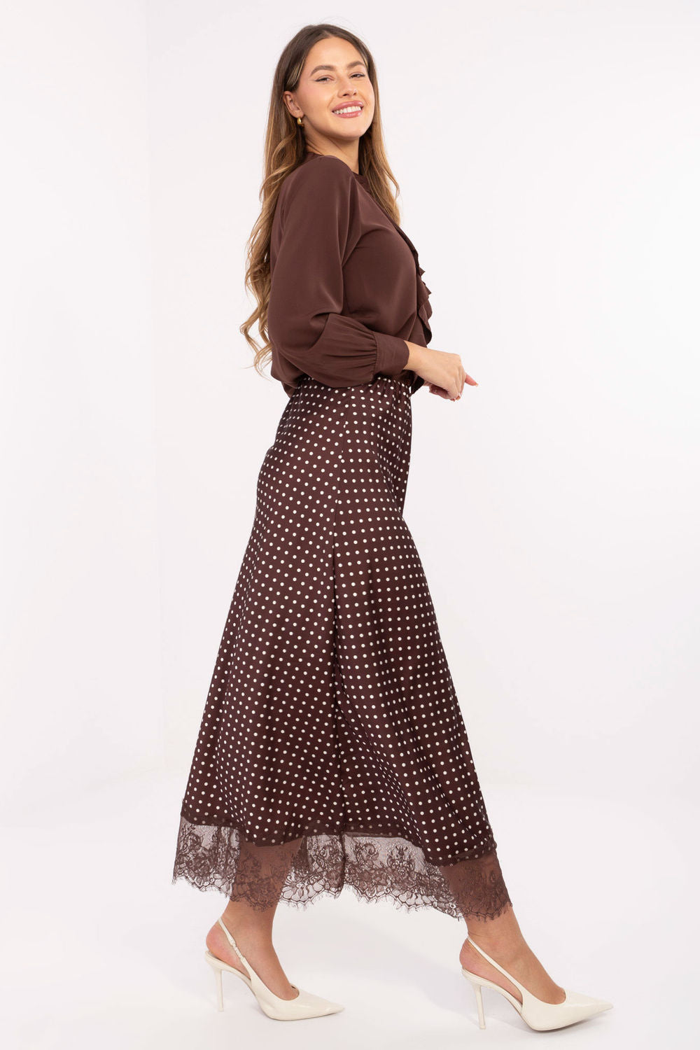 Lace skirt