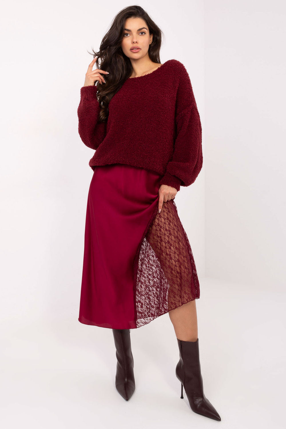 Lace skirt