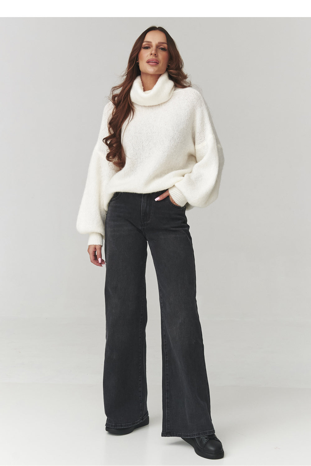 Denim trousers