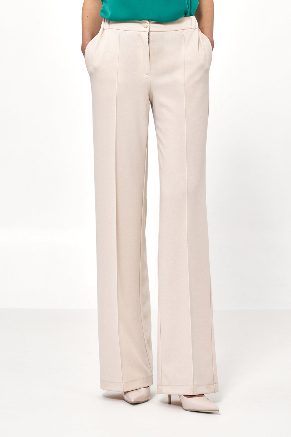 Oversized trousers