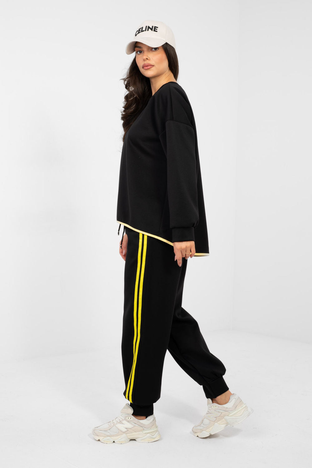 Stretchy trousers