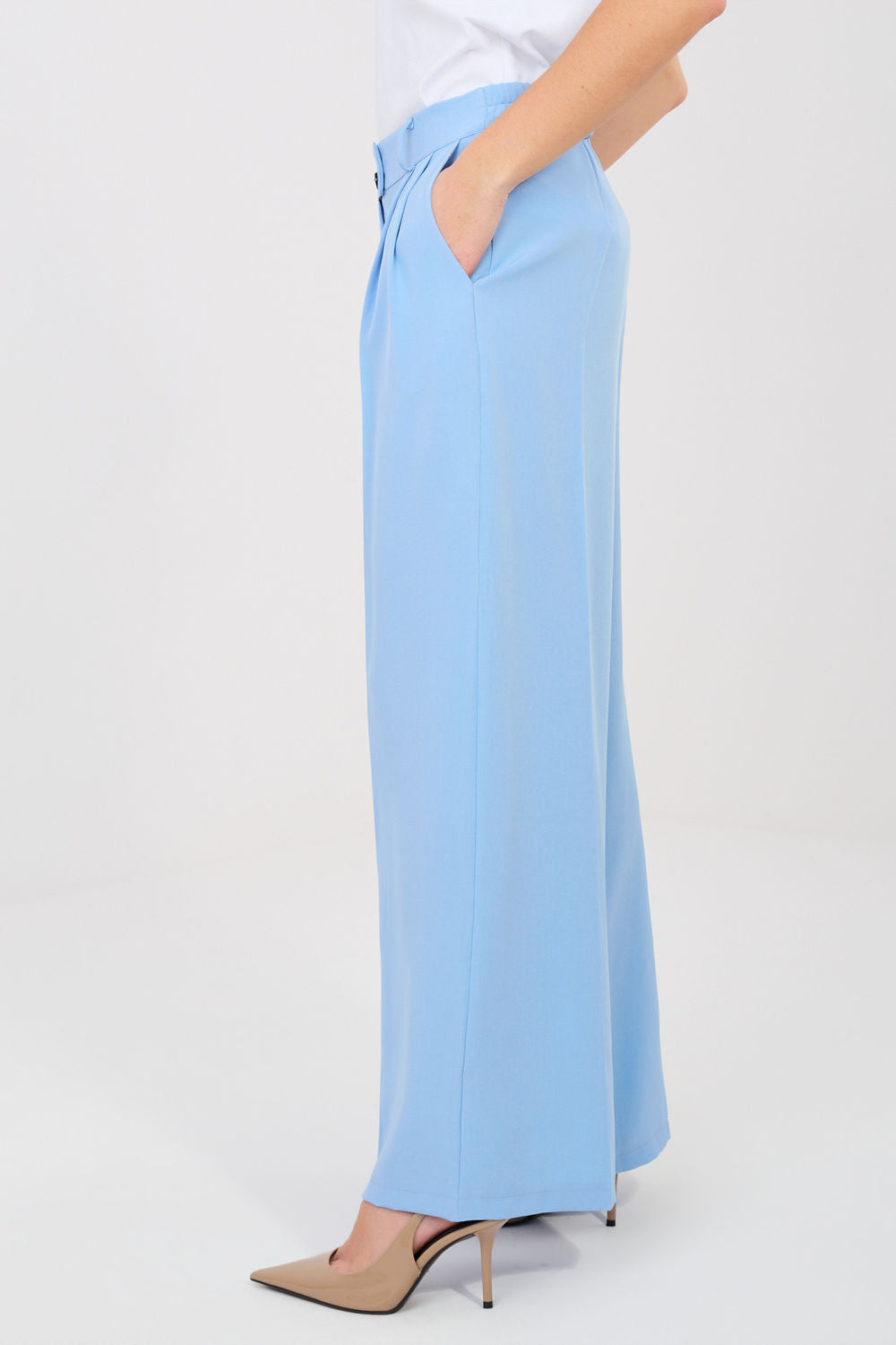 Elastic trousers