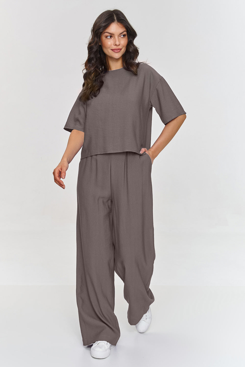 Linen trousers