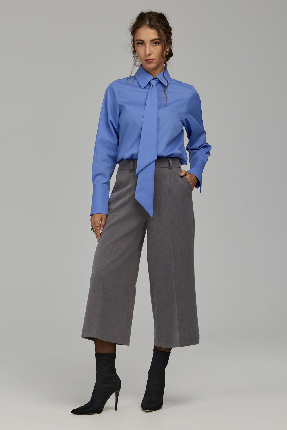 Cropped trousers