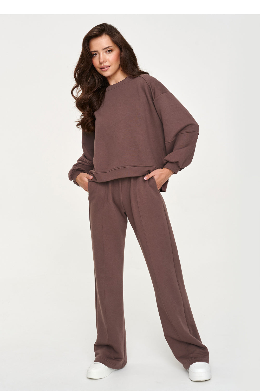 Oversized trousers