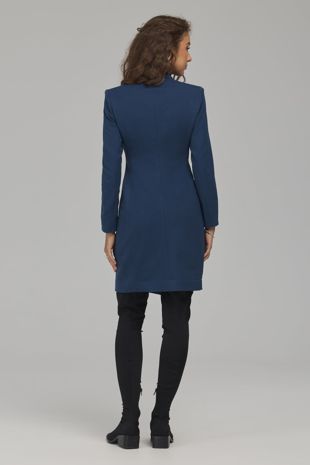V-neck fitted dress