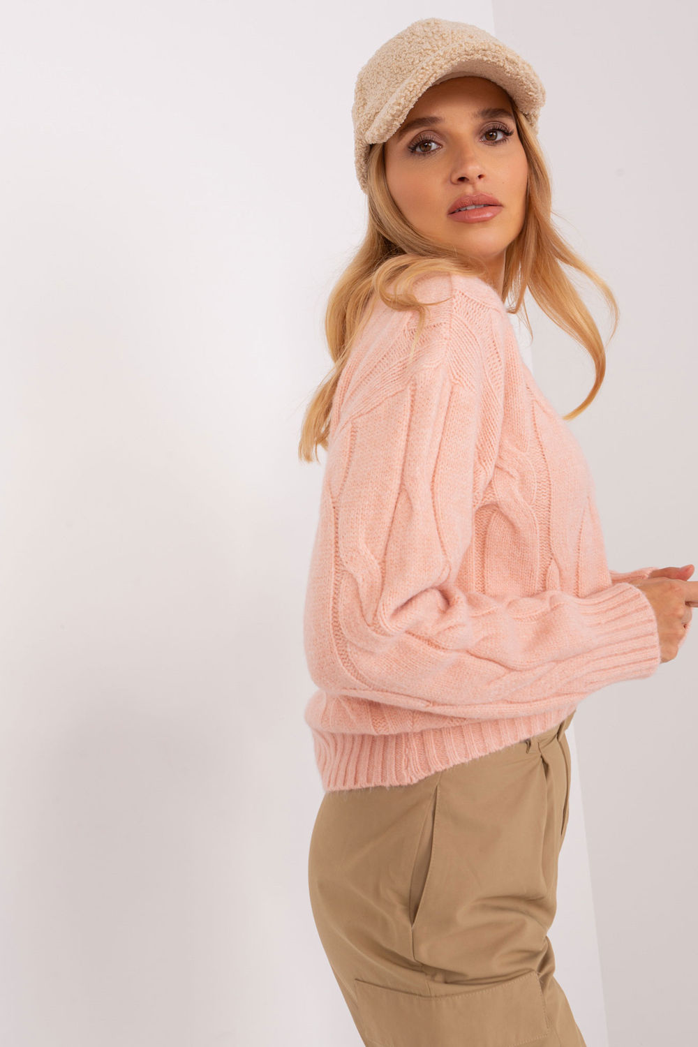 Knitted jumper
