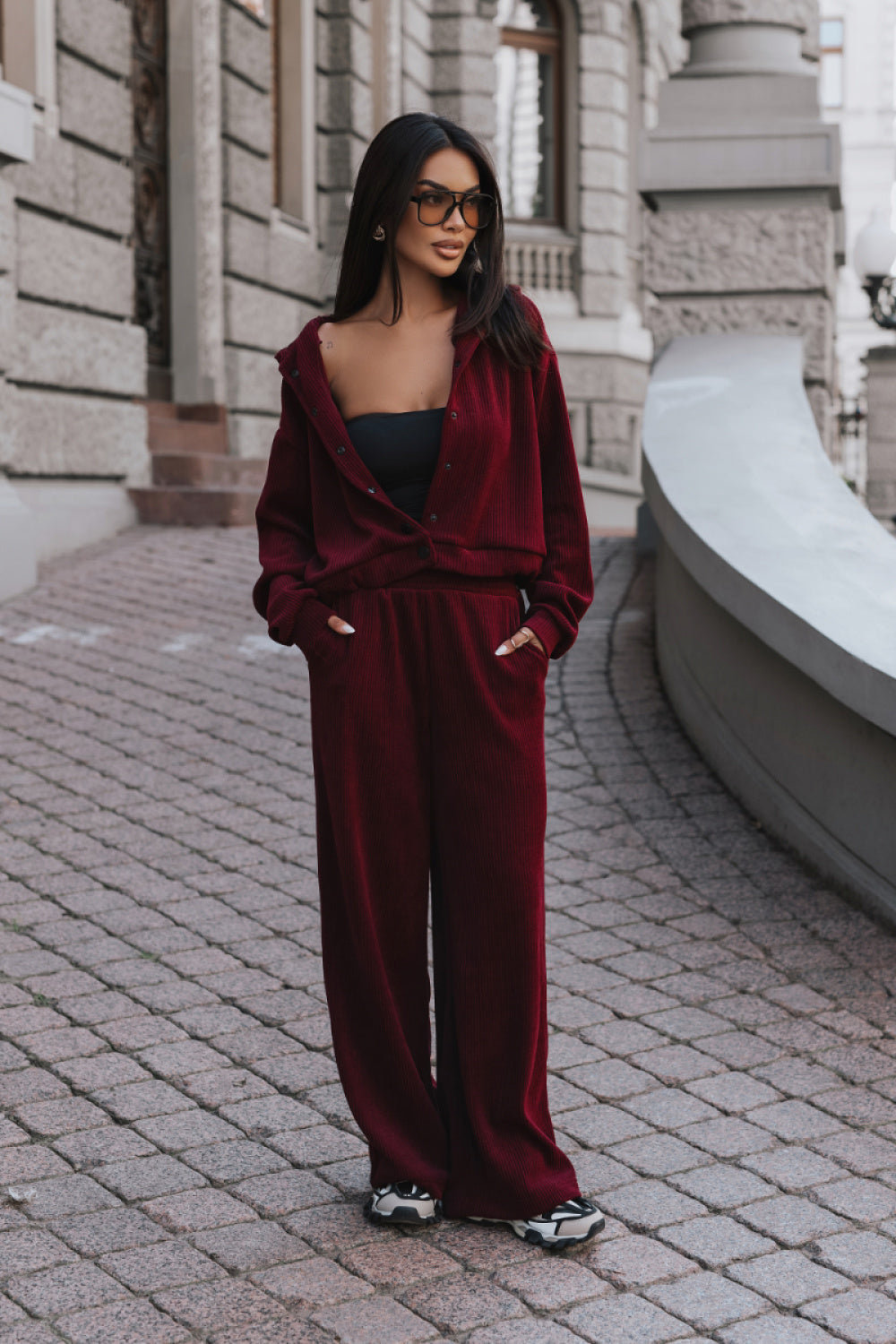 Red cotton trousers