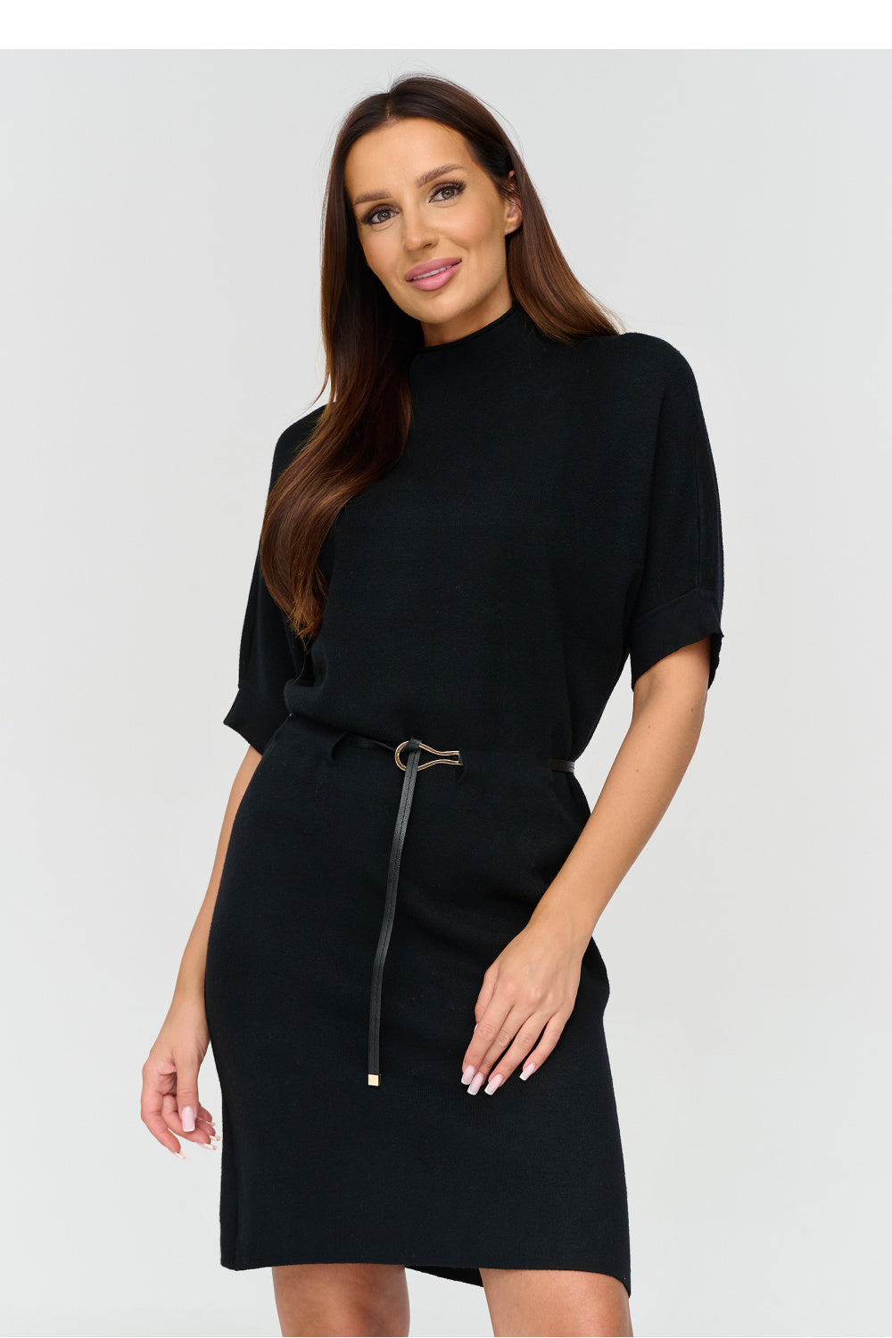 Short-sleeve knit dress