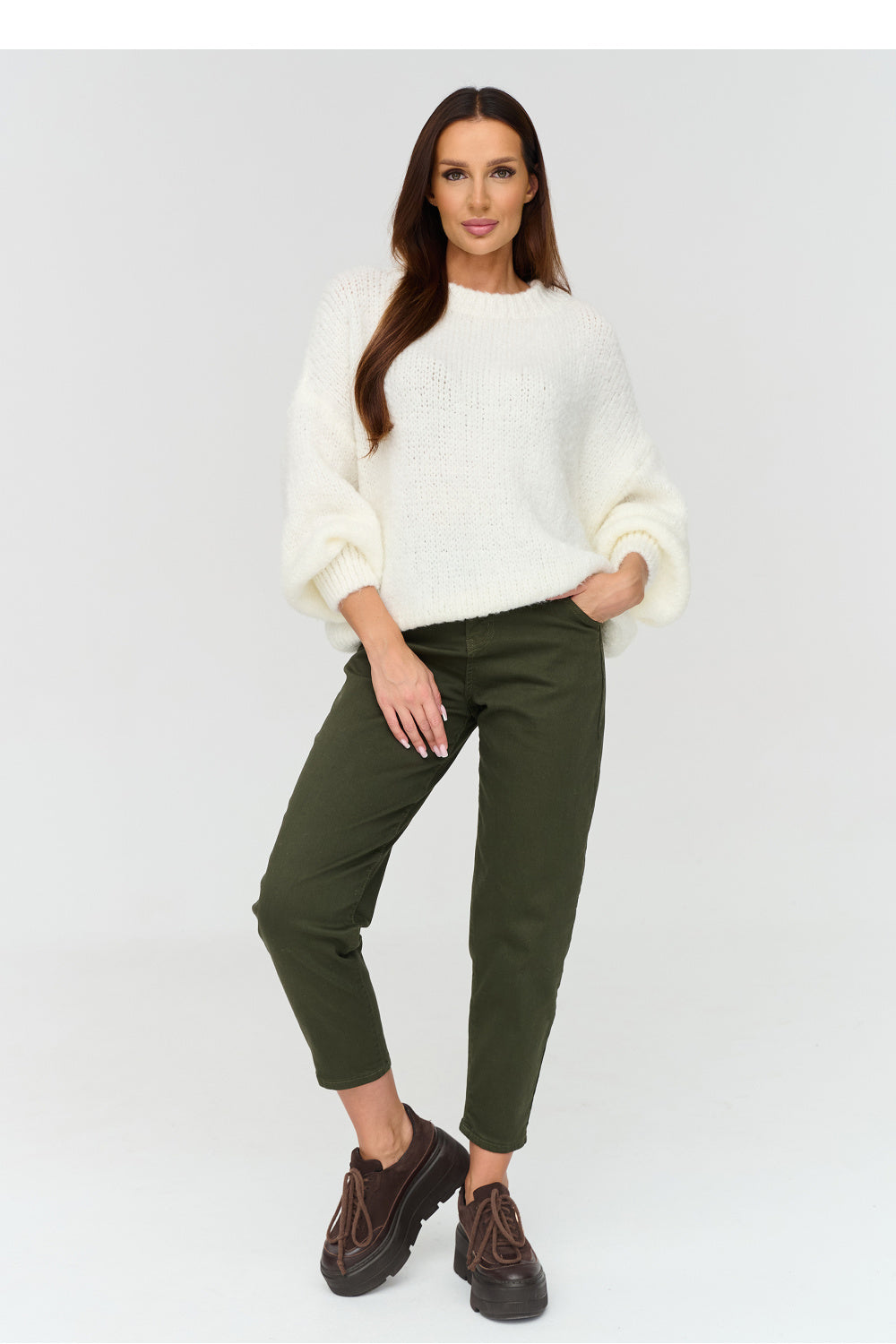 Green cotton trousers