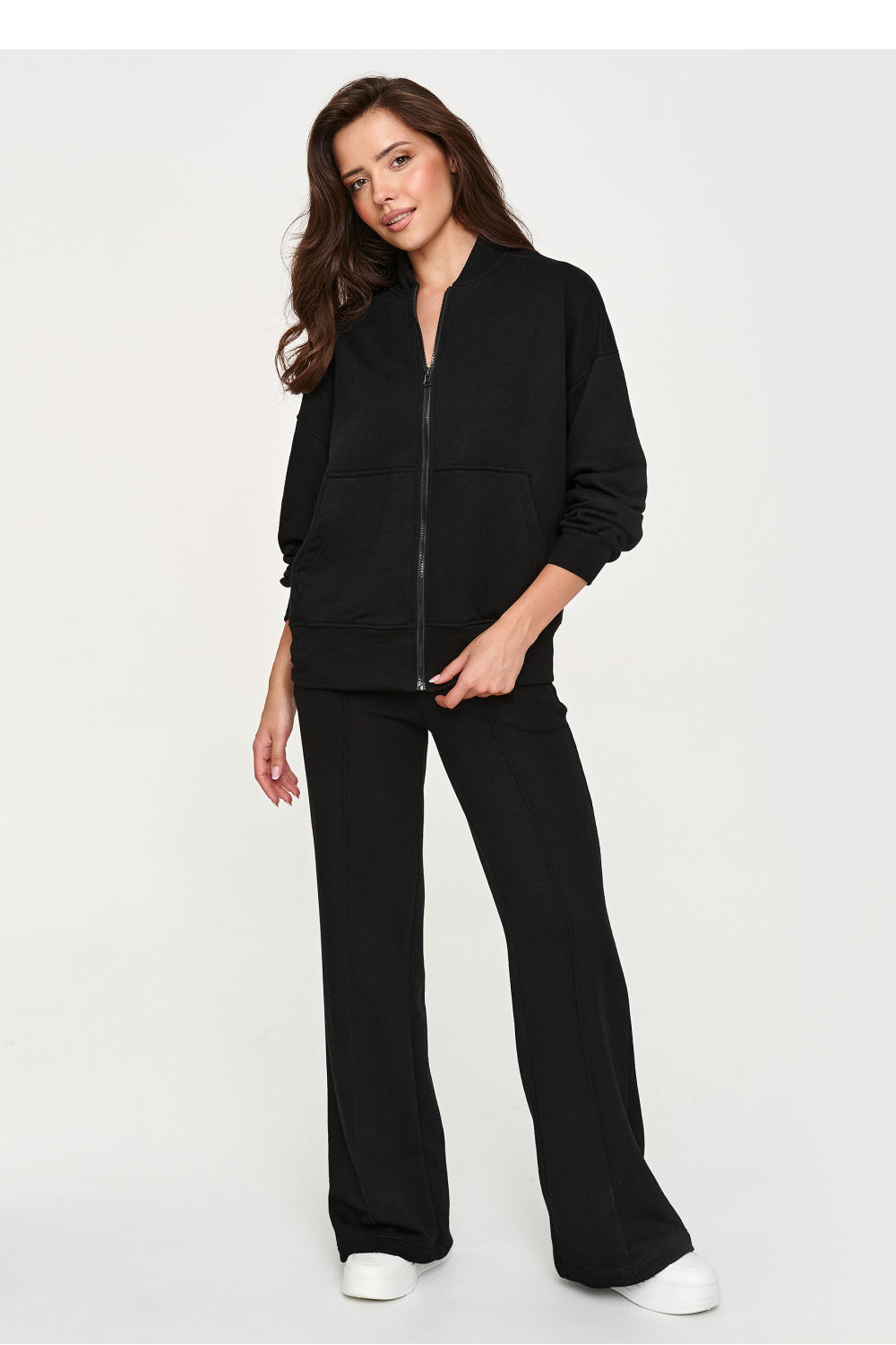 Black pocket cotton trousers