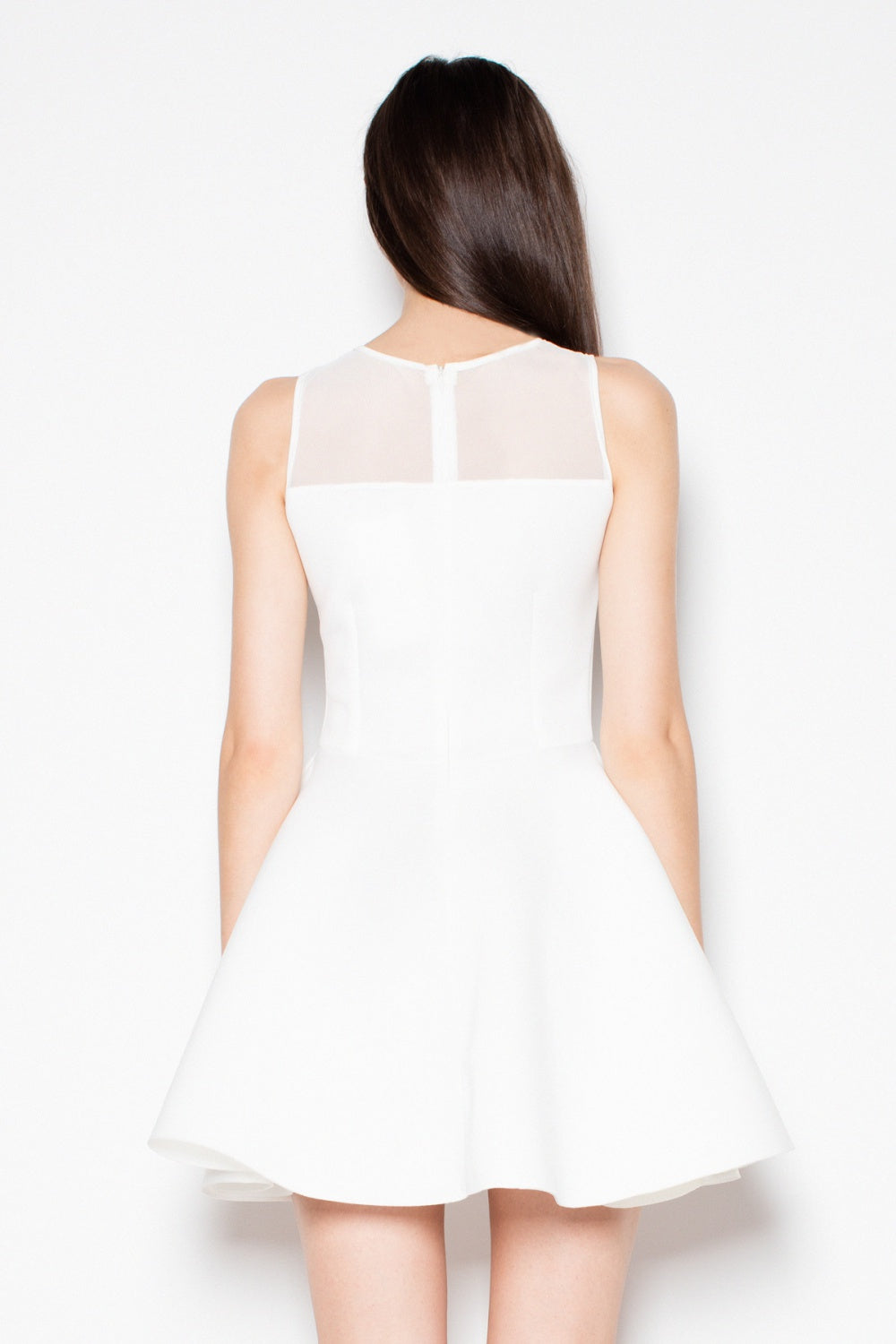Sleeveless dress