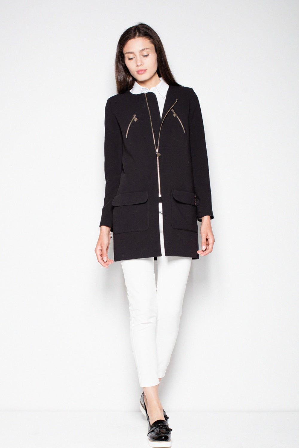Straight coat